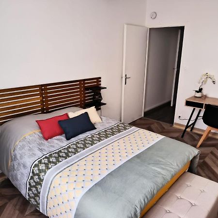 Apartament Le Temps D'Un Moment Troyes Zewnętrze zdjęcie